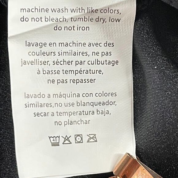 WeWoreWhat Womens Sports Bra Size XS Black Metallic V Neck Activewear NEW! - Picture 5 of 10